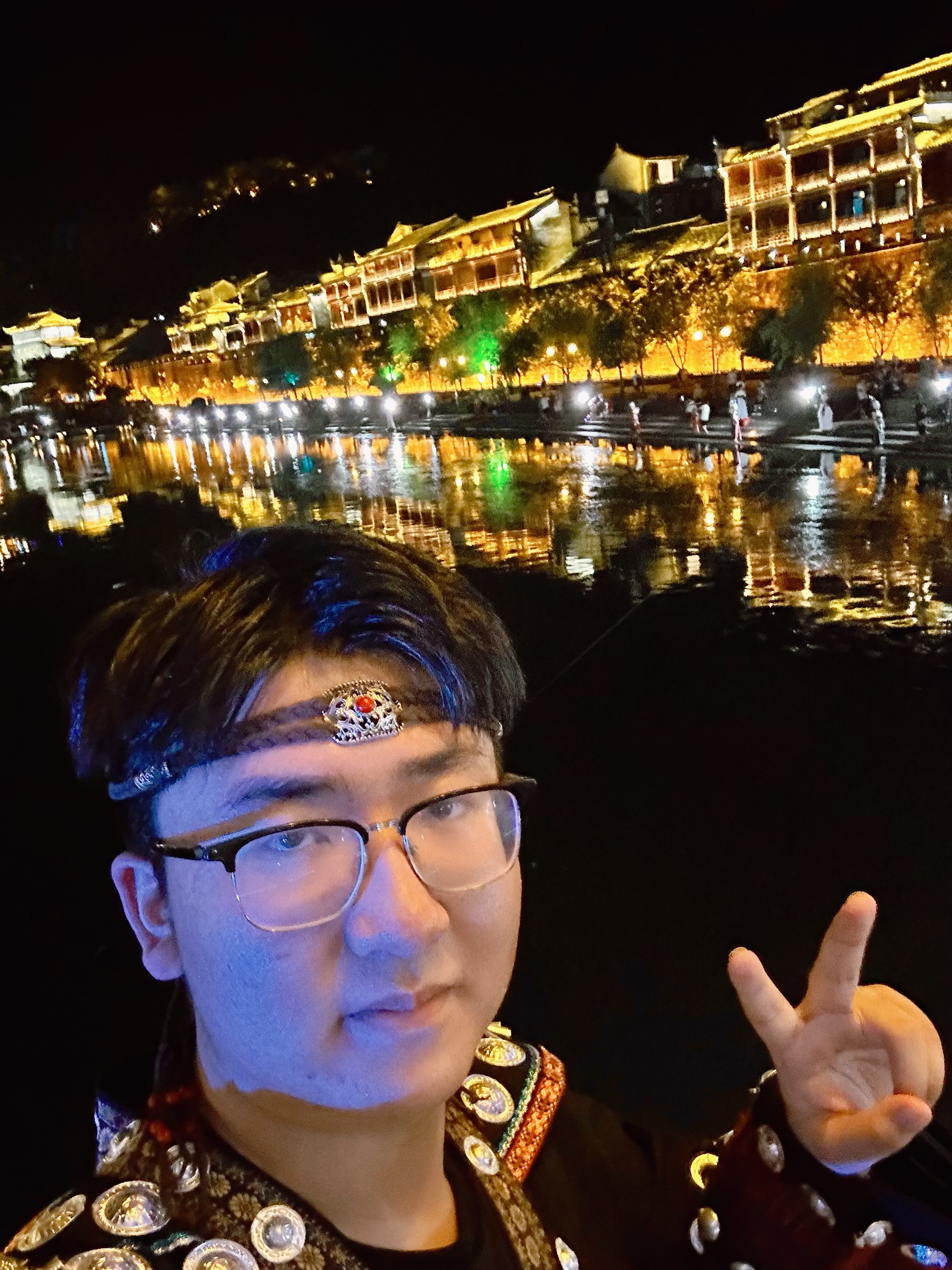 侯嘉栋